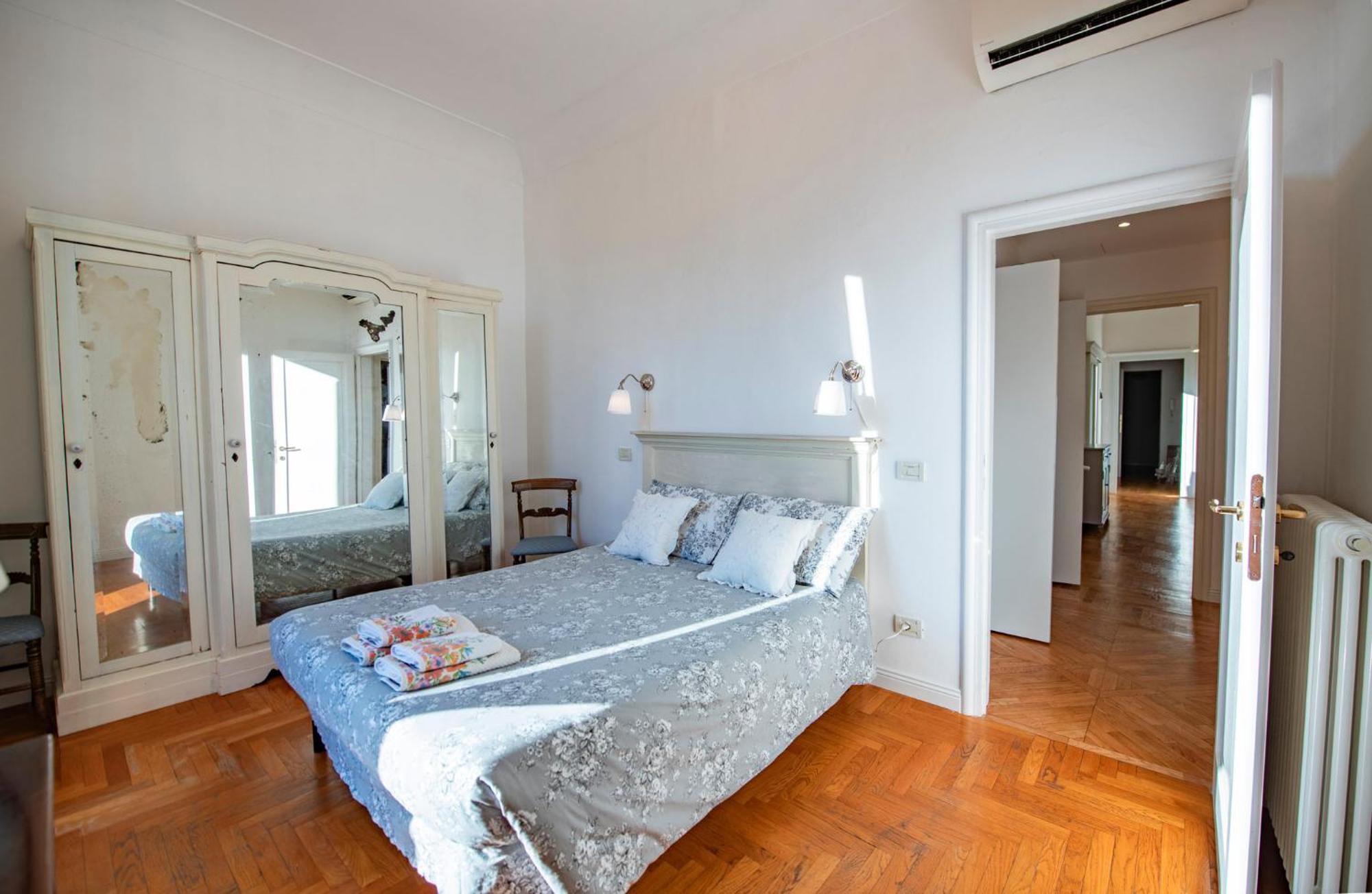 Romantic And Charming Apartments 佛罗伦萨 外观 照片